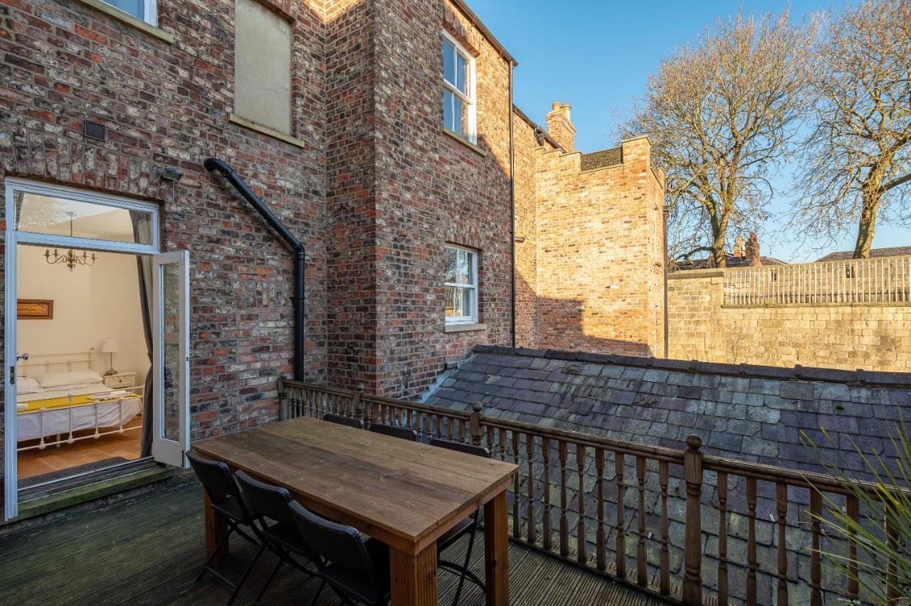 Roman Walls View York Luaran gambar