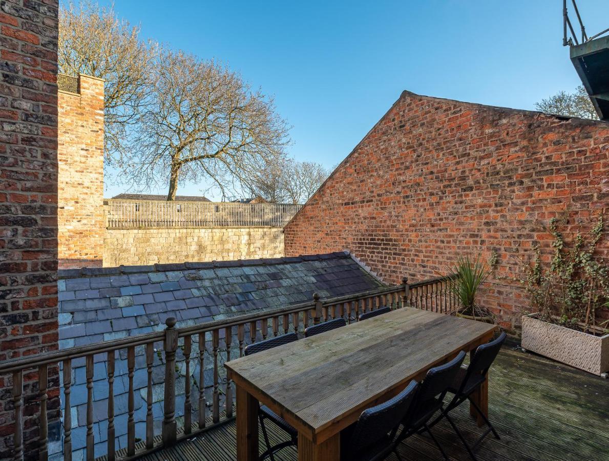 Roman Walls View York Luaran gambar