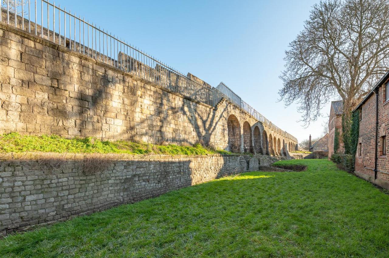 Roman Walls View York Luaran gambar